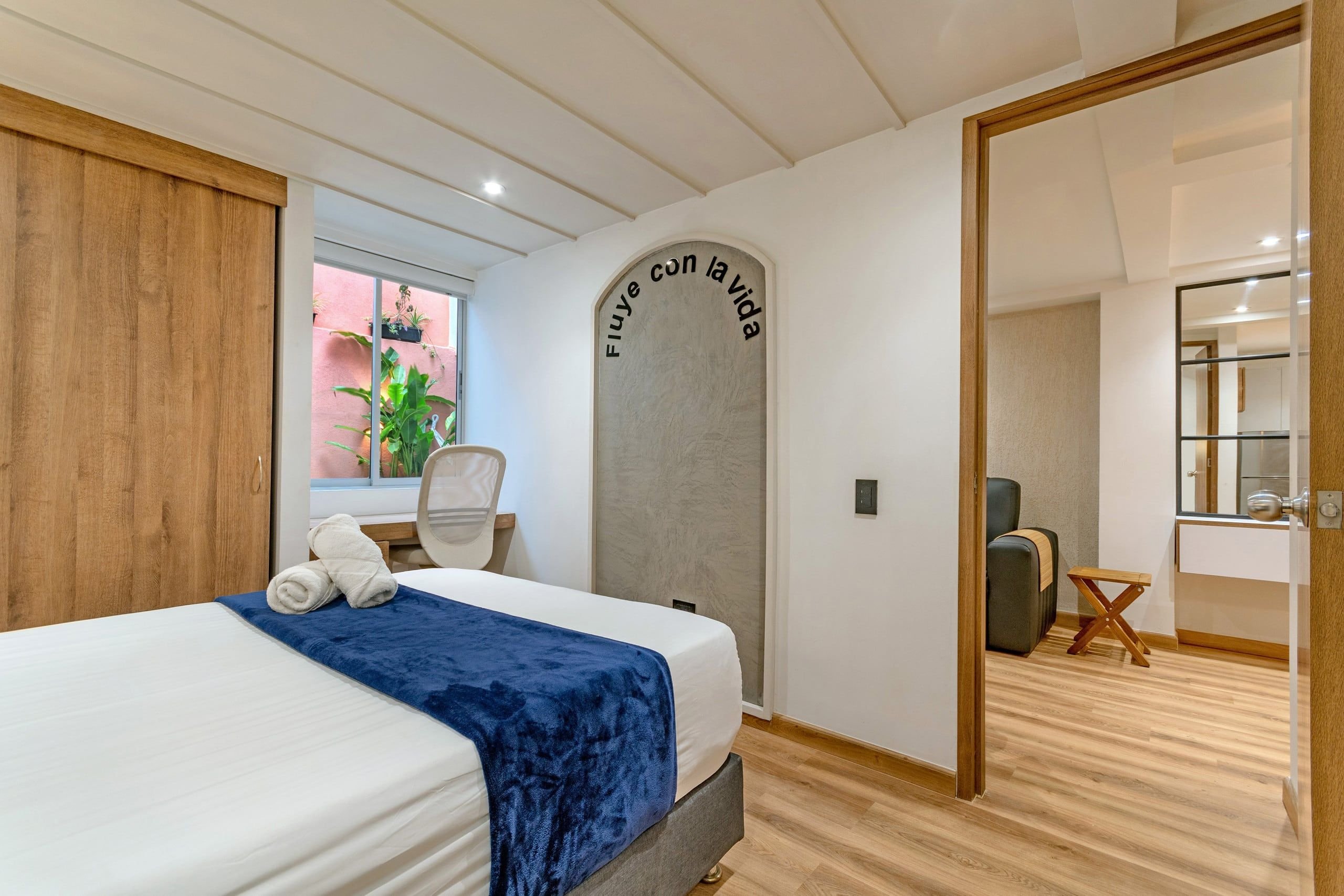 BI101Oasis de lujo |Jacuzzi privado | Zona médica — foto 3