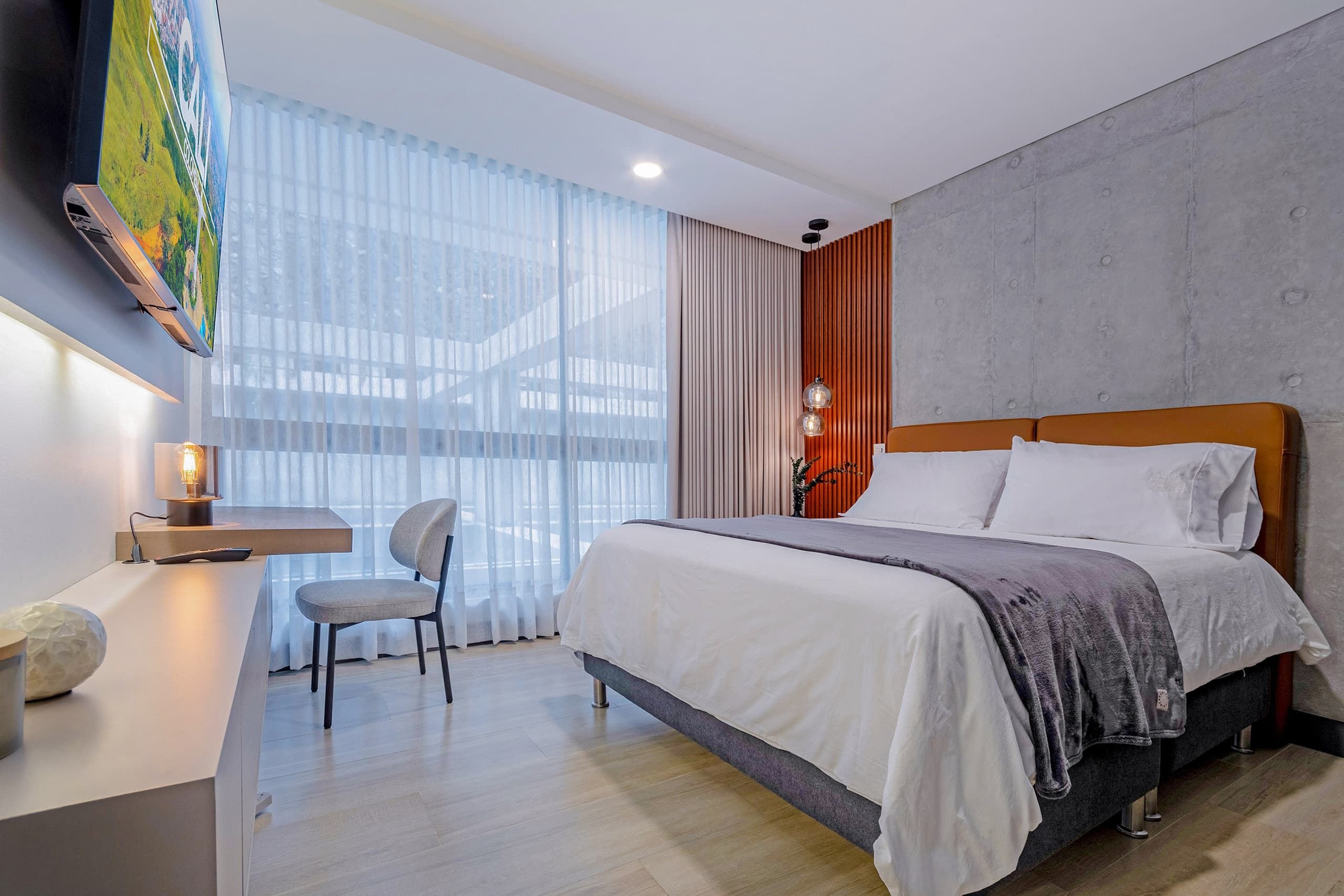 R211| Loft con gran balcón, piscina infinita y spa — foto 3