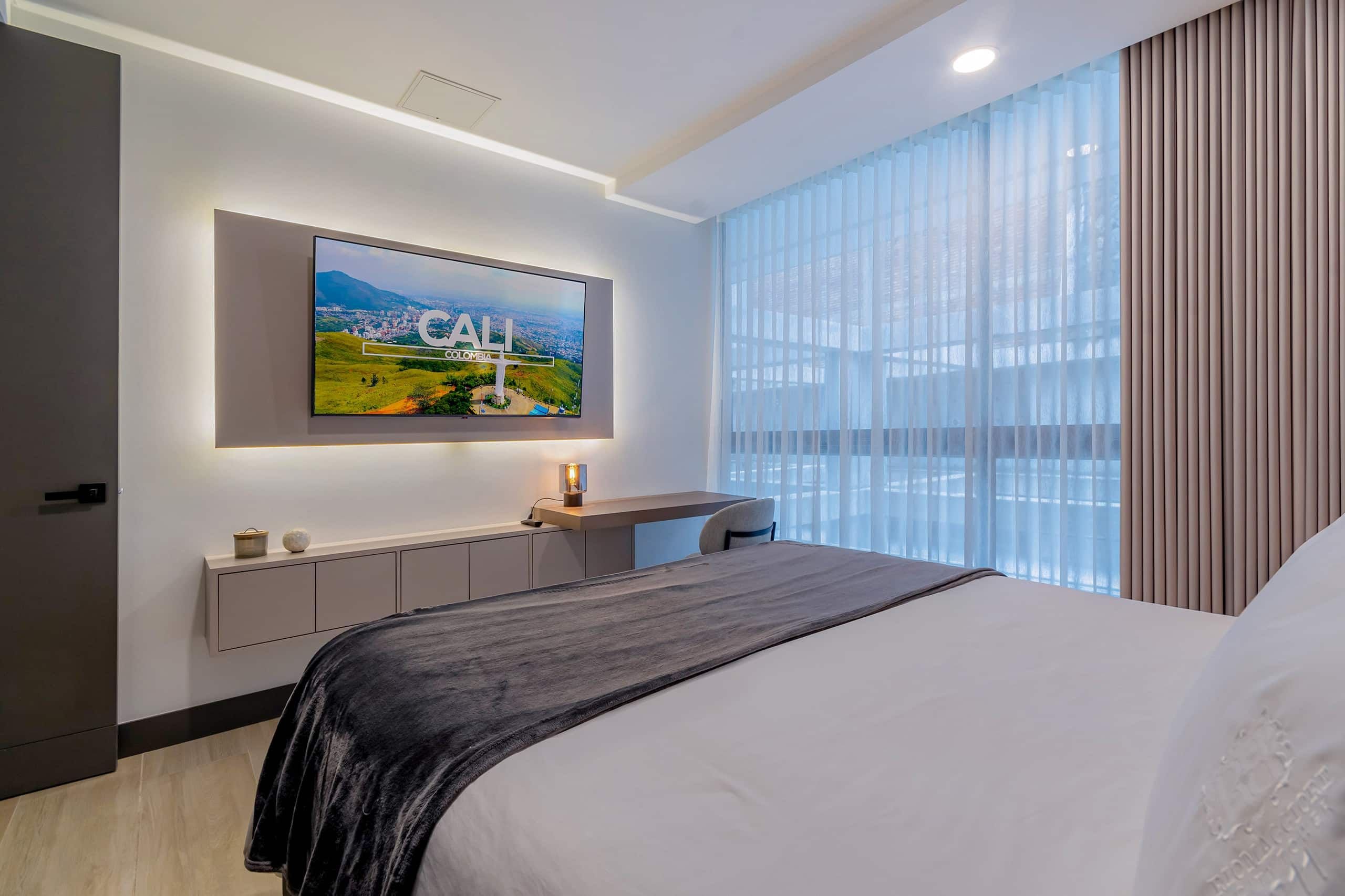 R211| Loft con gran balcón, piscina infinita y spa — foto 2