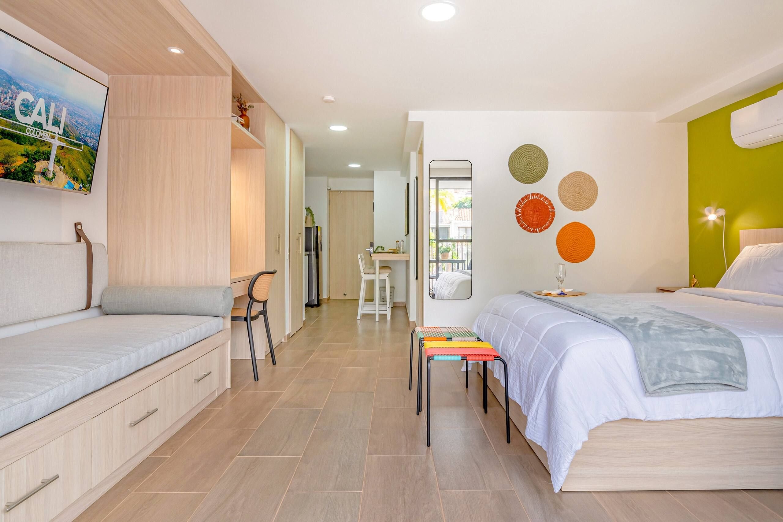 H401 | Loft boutique con Balcón | WIFI 5G + Cowork — foto 3
