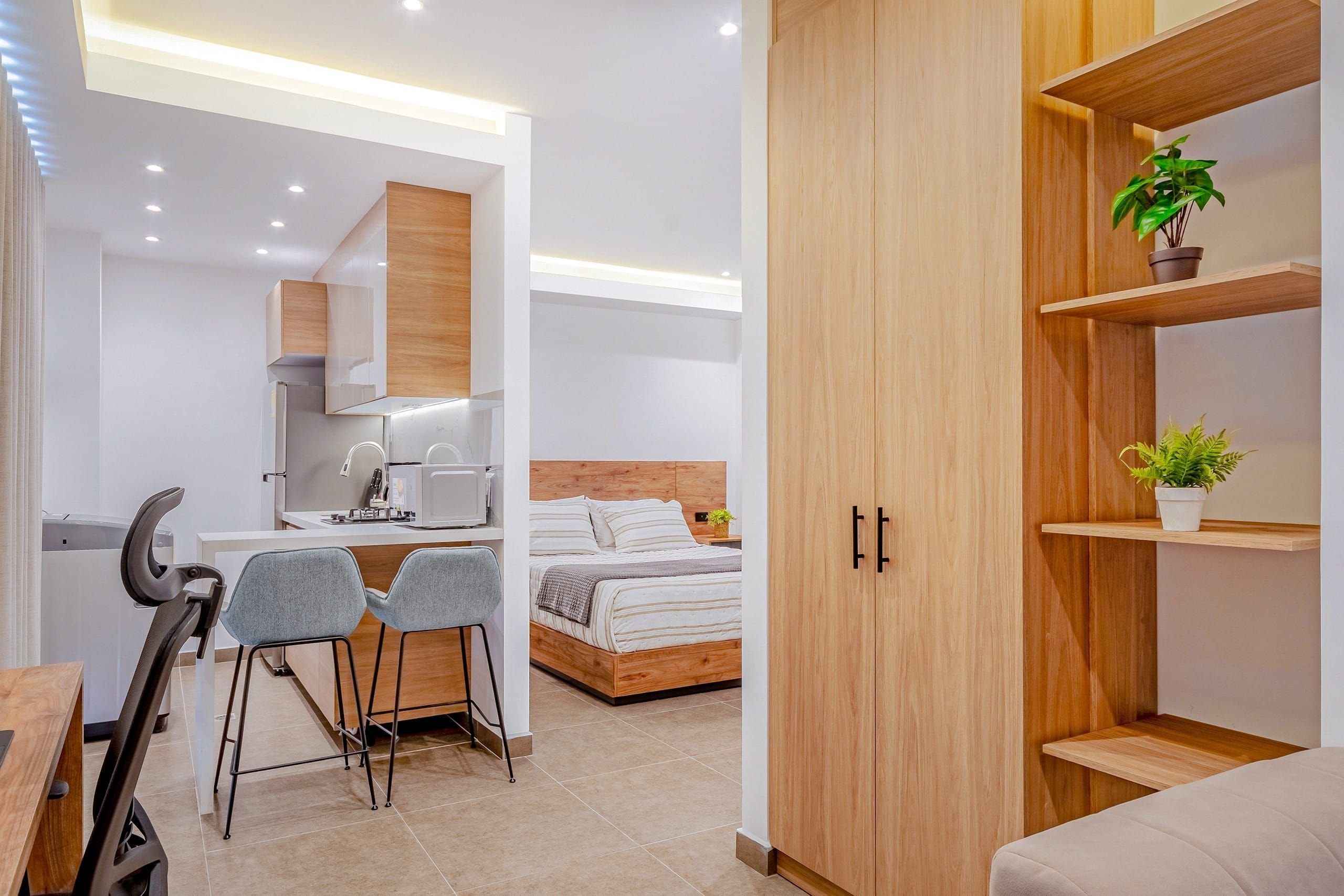 U203 | Compact Luxe • Fast WiFi • Walk to Stadium