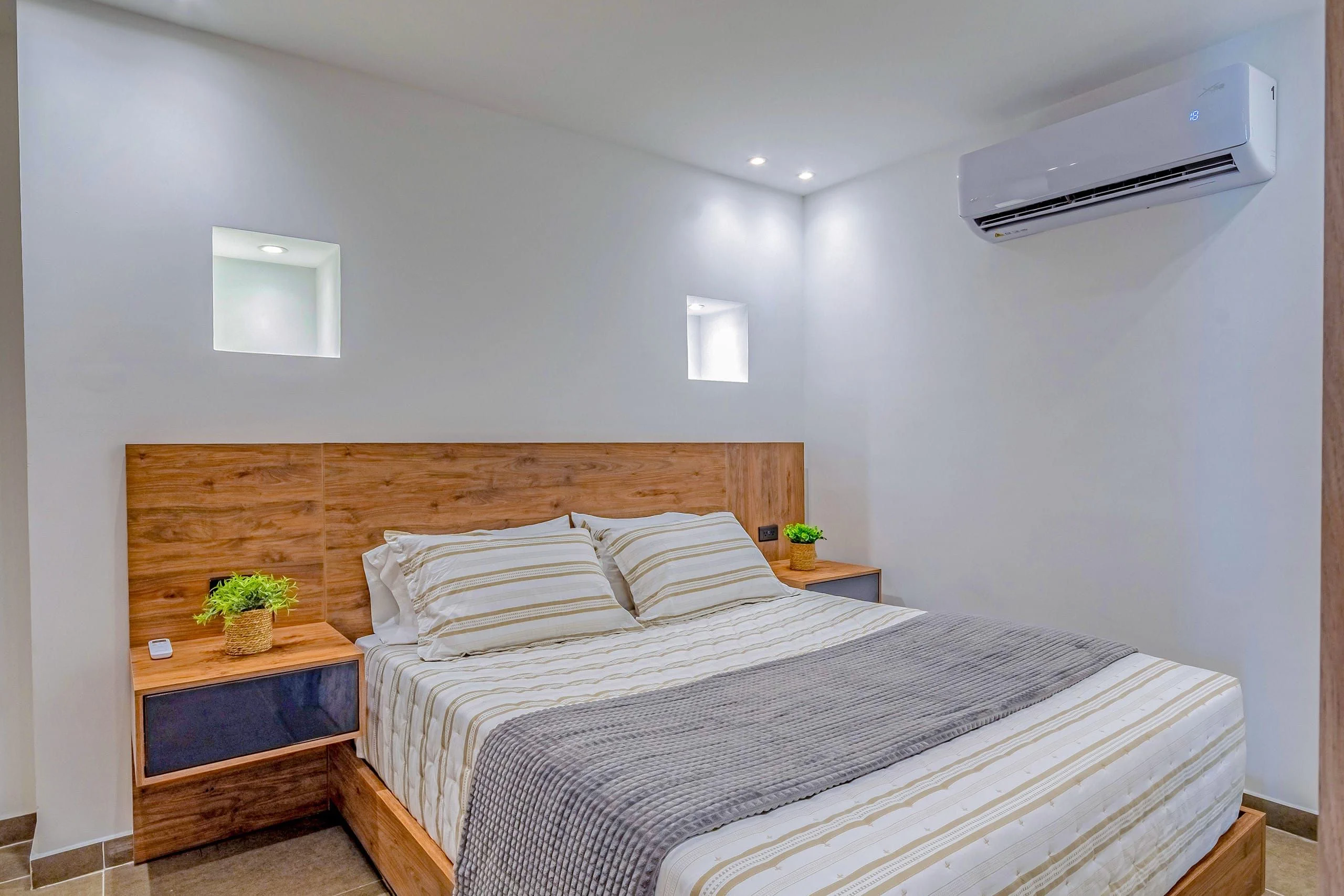 U404I Luxury 2BR Apt • Zona médica •Smart Check-in — foto 2
