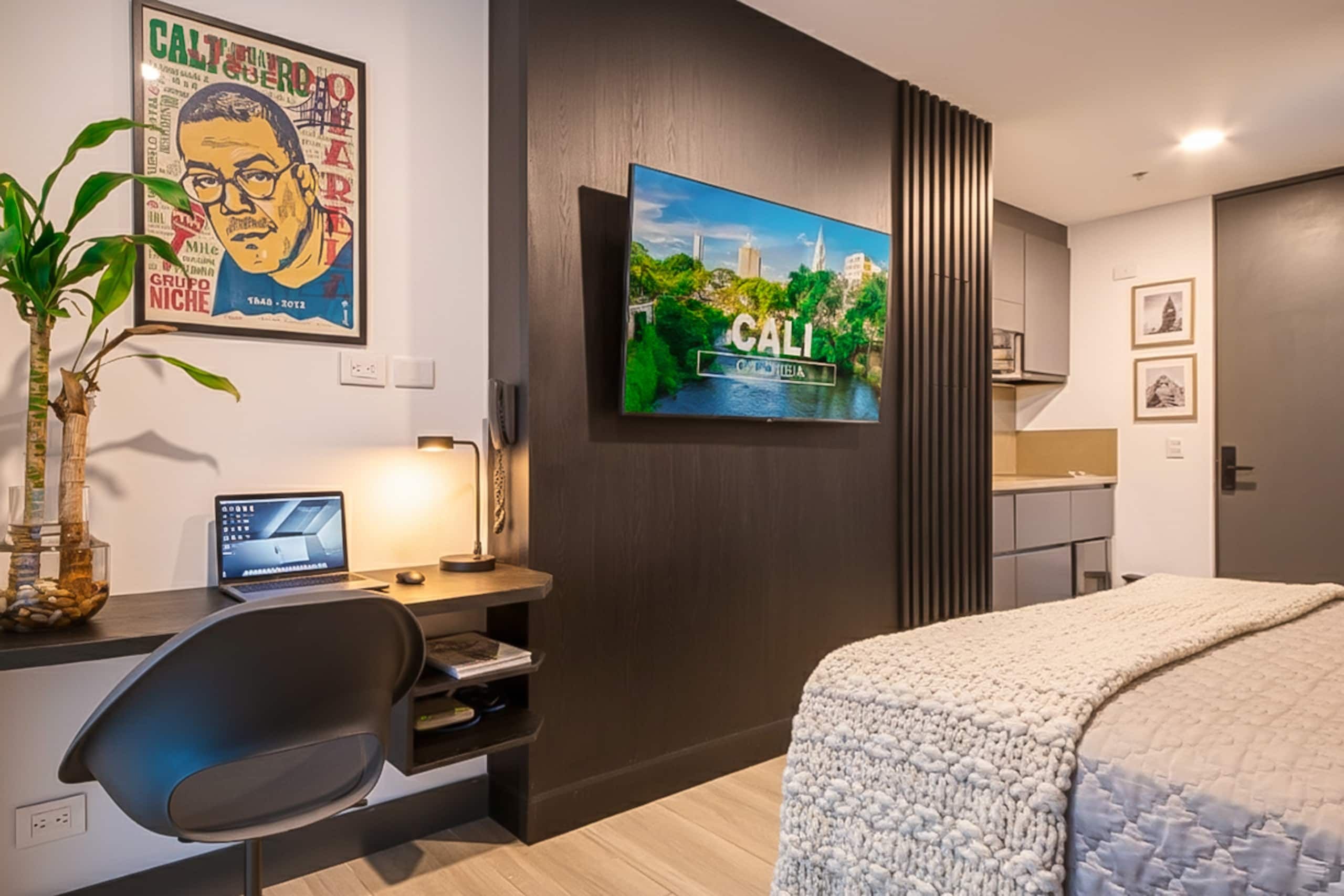 R304I Loft con balcón y piscina infinita • WiFi 5G — foto 4