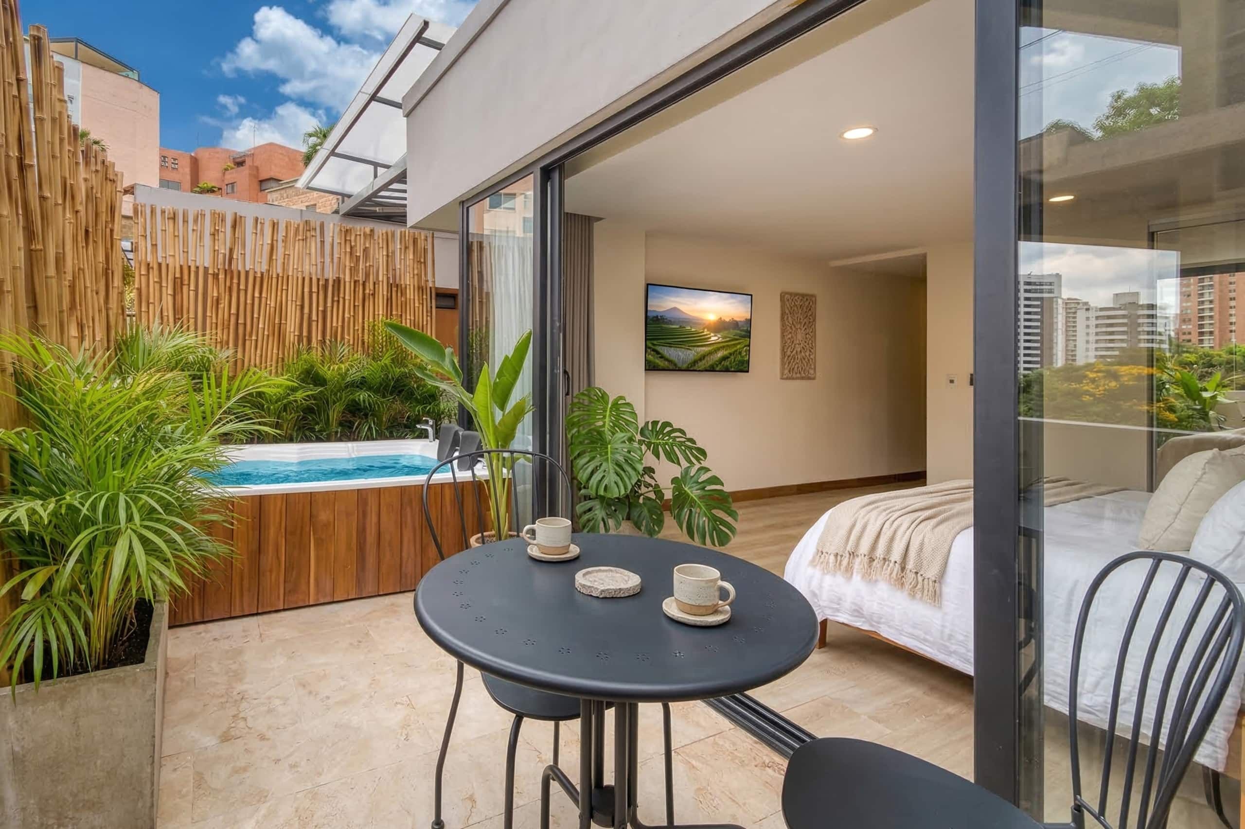 P201 I 6P luxury apt | jacuzzi privado + balcón