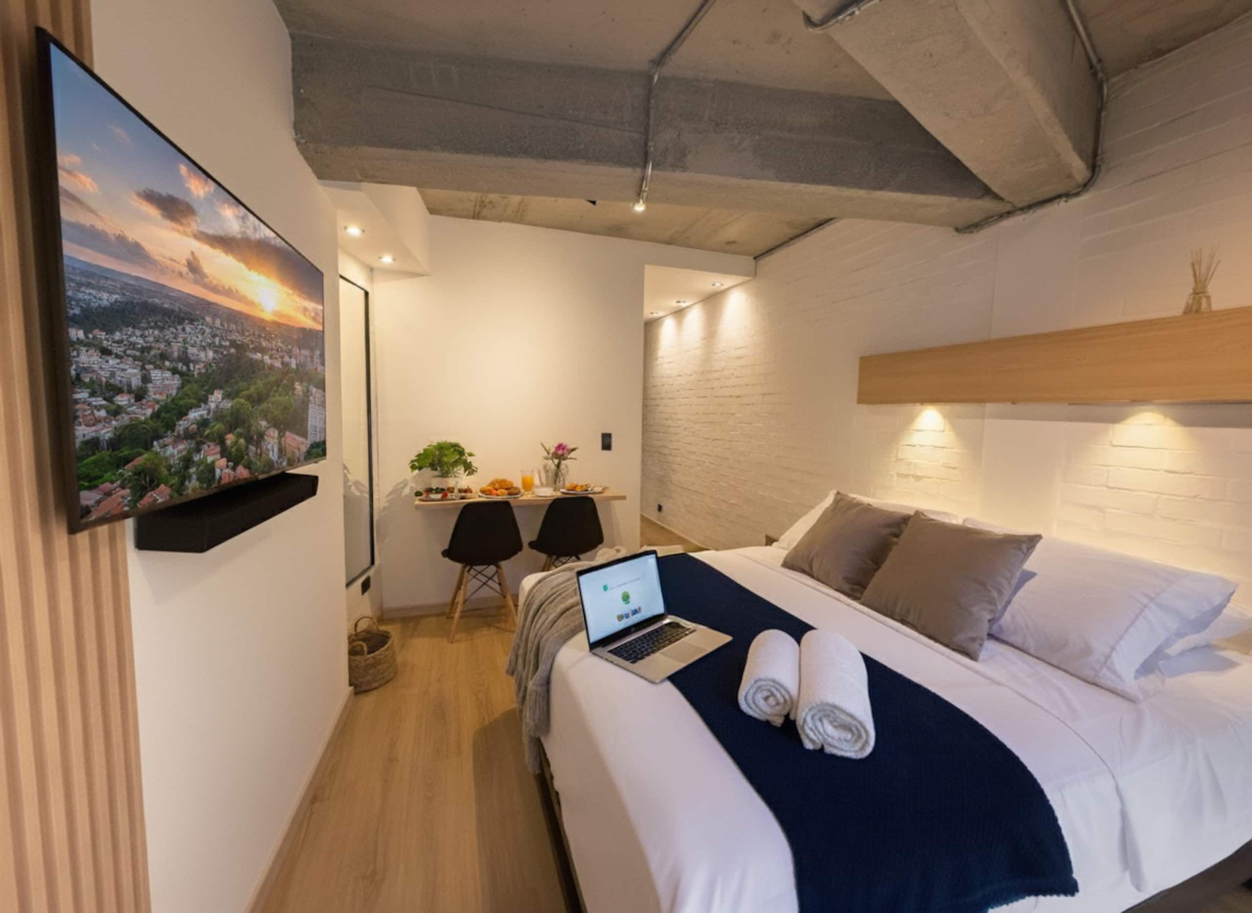 IN303| Loft pequeño y funcional | WIFI 350mb