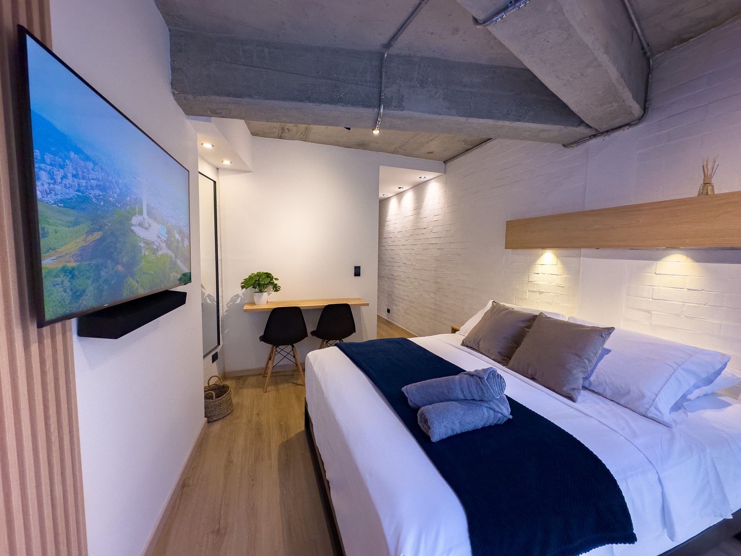 IN303| Loft pequeño y funcional | WIFI 350mb — foto 2
