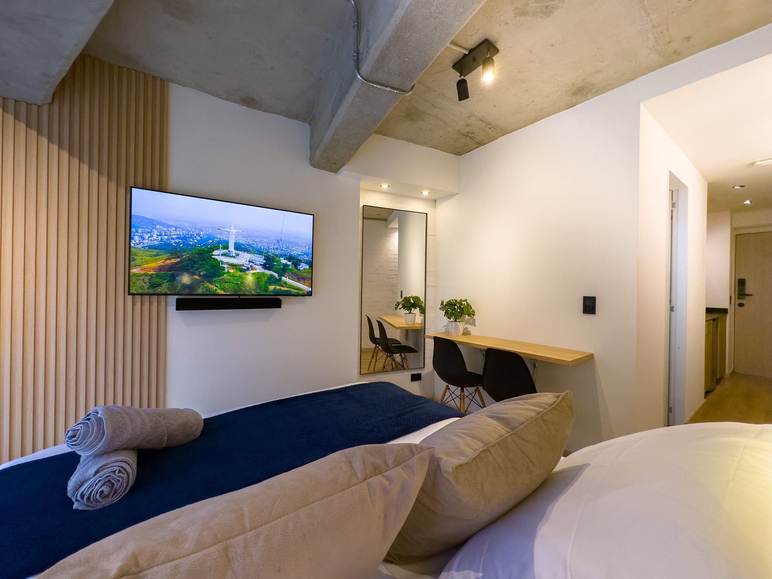 IN303| Loft pequeño y funcional | WIFI 350mb — foto 3
