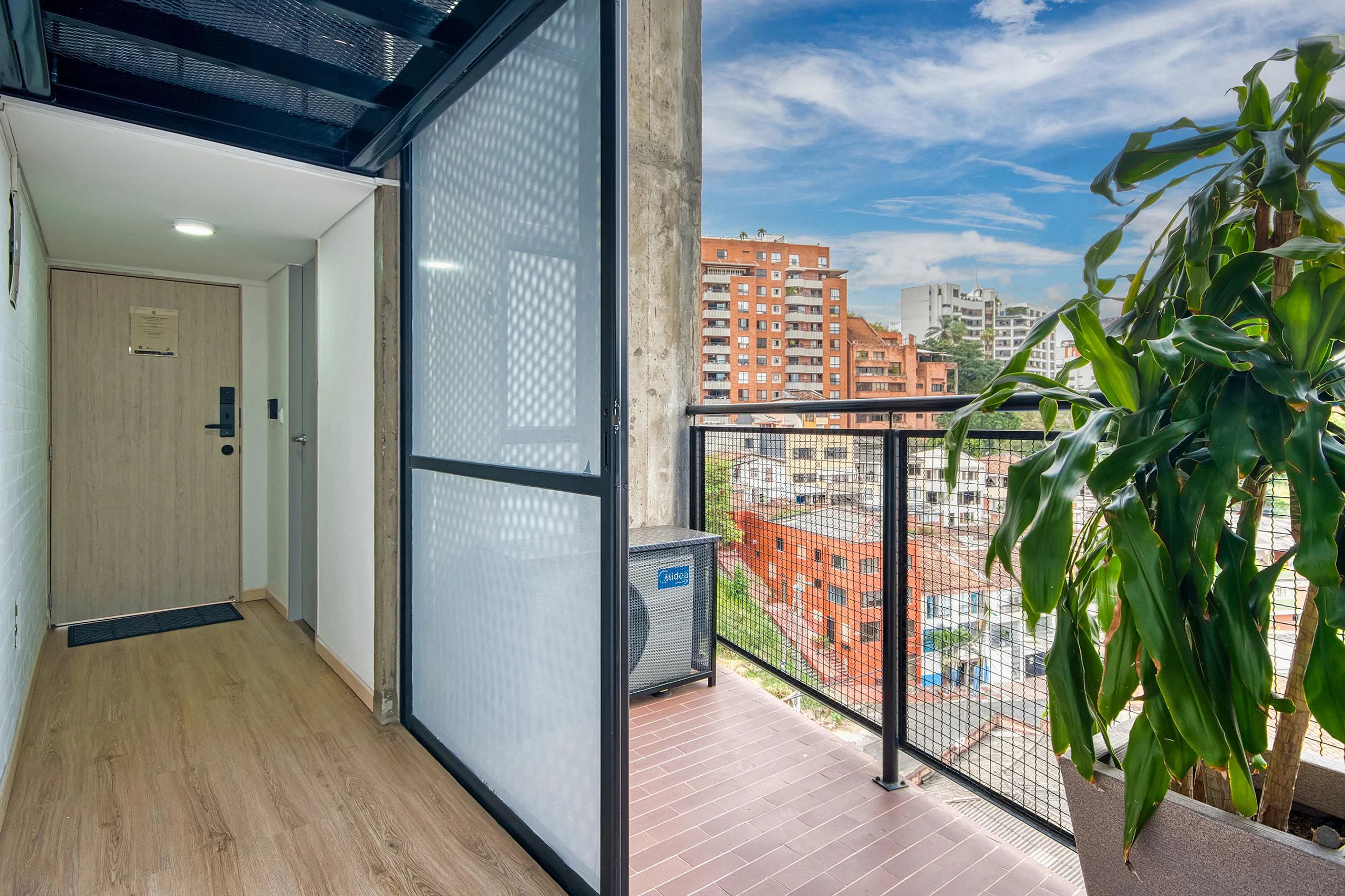 IN703 | Dúplex con balcón y ubicación perfecta — foto 3