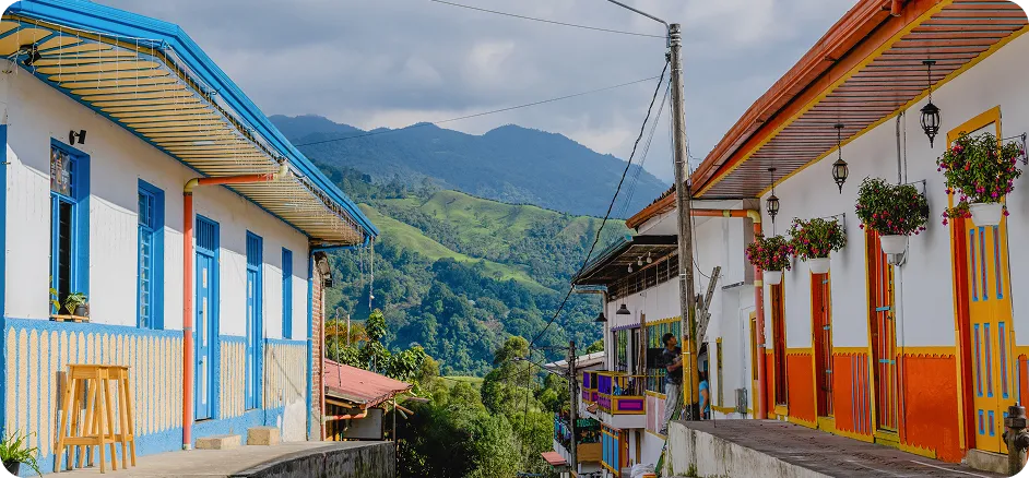 Paisaje cafetero y calles coloridas de Armenia, Quindío